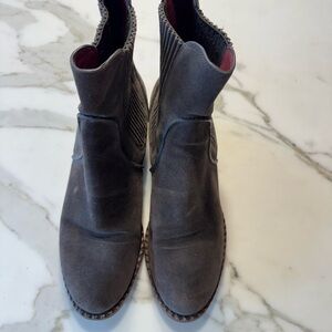 Marc Jacobs Charcoal Gray Suede Ankle Boots